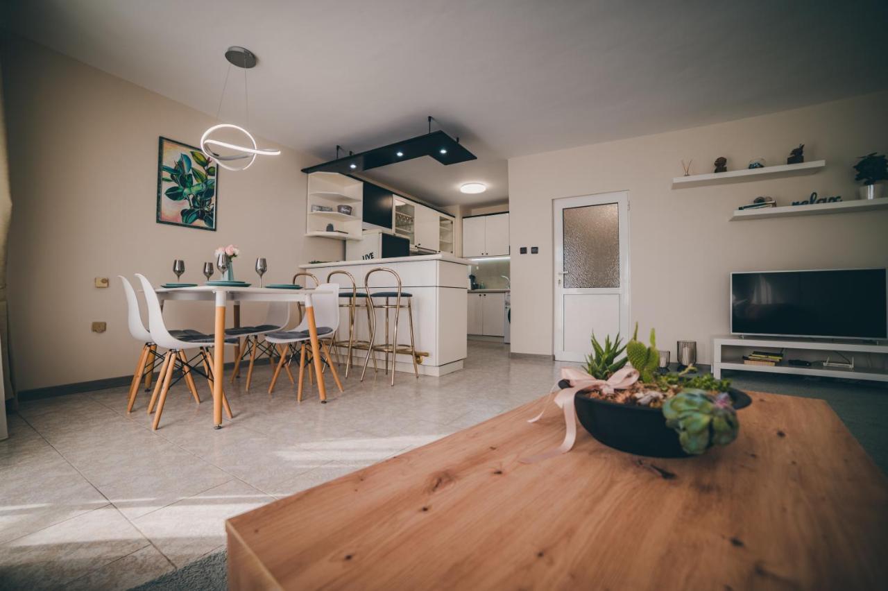 Unbeatable Location: New & Comfy Apartment Varna Eksteriør bilde
