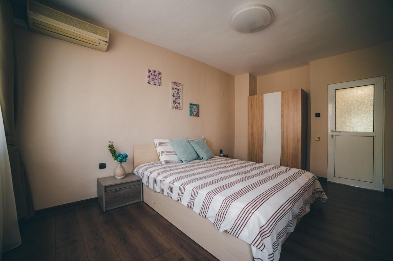 Unbeatable Location: New & Comfy Apartment Varna Eksteriør bilde